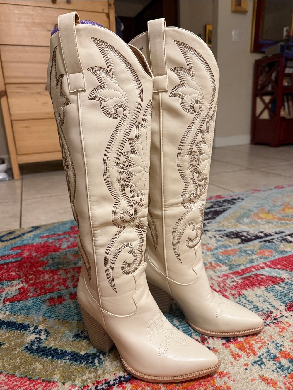 ISNOM Preloved Cream Embroidered Knee-High Western Heeled Boots